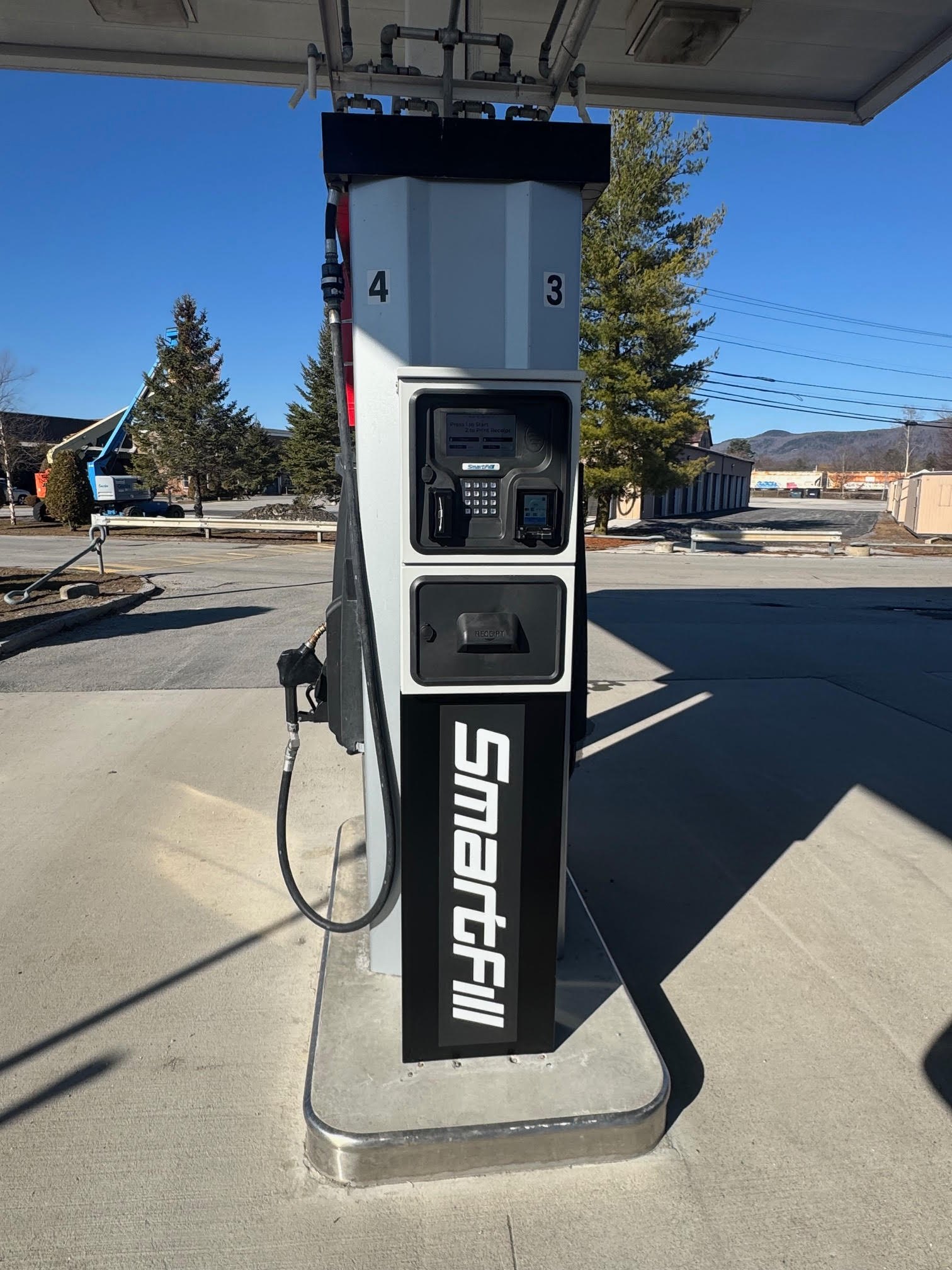 A Keyser Fuel Stop pump with a tap-and-go card reader at the Rutland, VT station